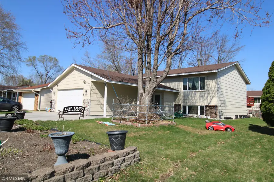 8024 James Avenue N, Brooklyn Park, MN 55444 - #3