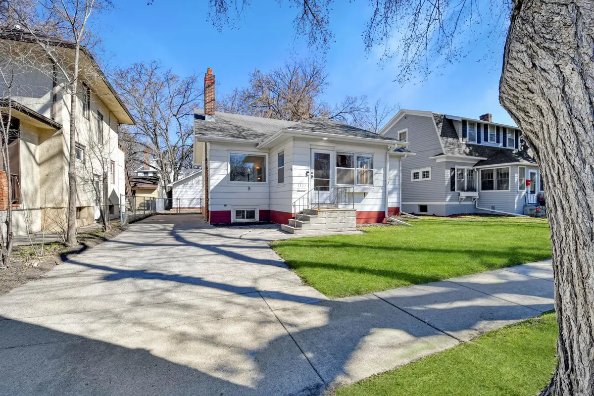 1127 8th Avenue S, Fargo, ND 58103 - #1