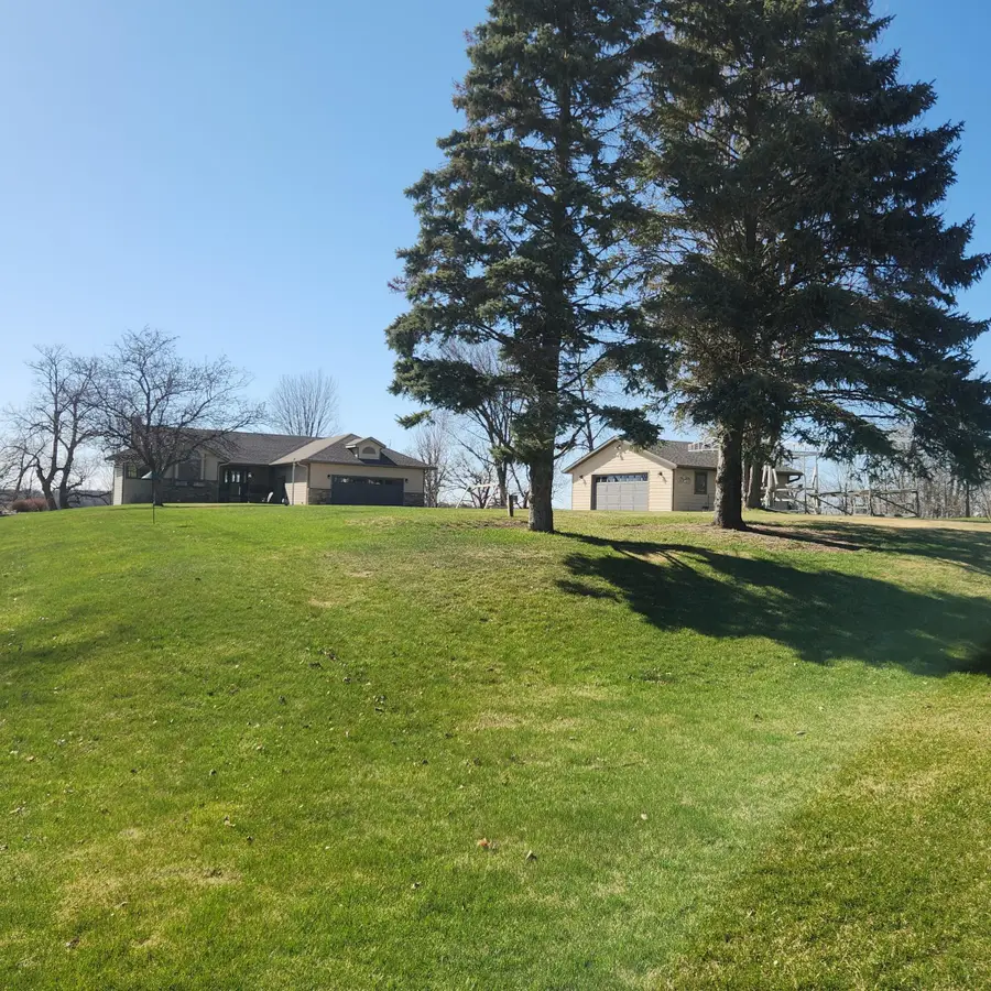 408 E Lake Geneva Road Ne, Alexandria, MN 56308 - #3