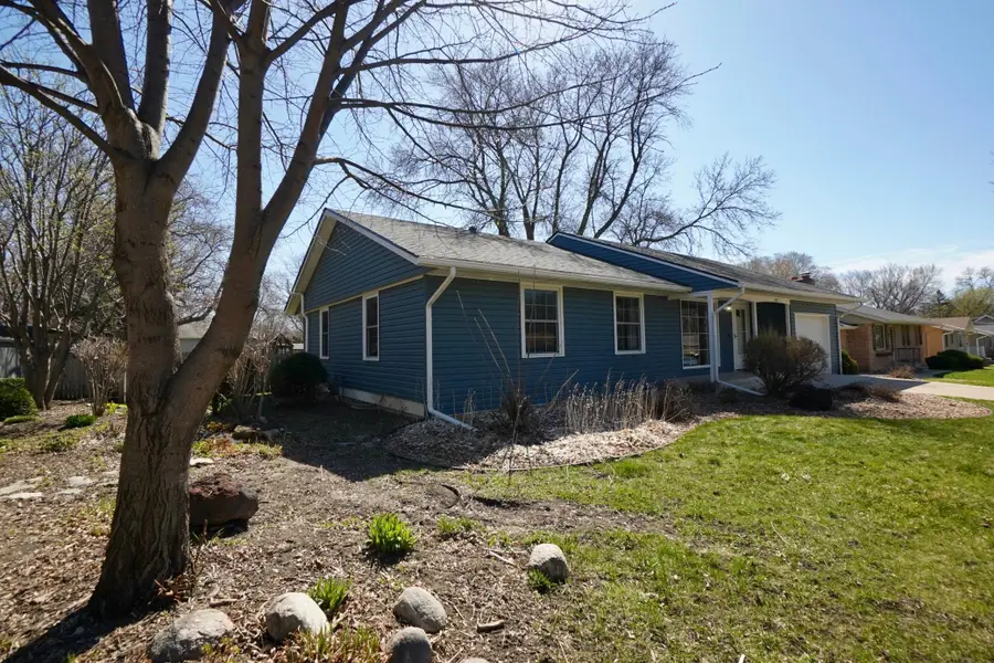 1001 16th Street Sw, Willmar, MN 56201 - #2