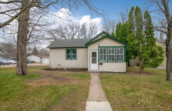 110 7th Street S, Sauk Rapids, MN 56379