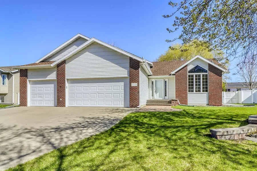 3319 45th Avenue S, Fargo, ND 58104 - #2