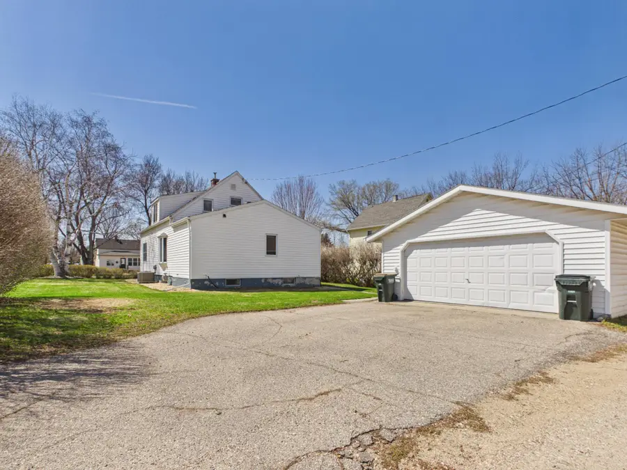 329 1st Avenue Ne, Glenwood, MN 56334 - #2