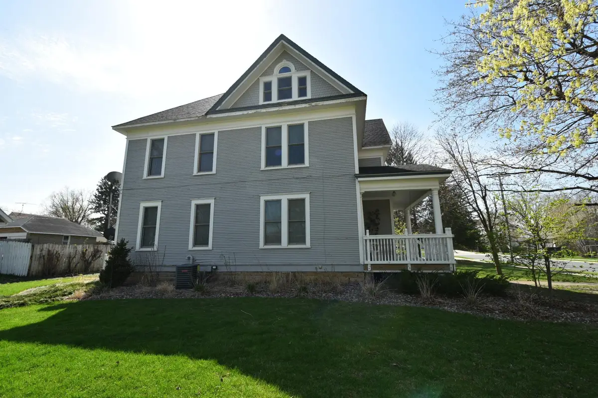 721 W 3rd Street, Zumbrota, MN 55992 - #1