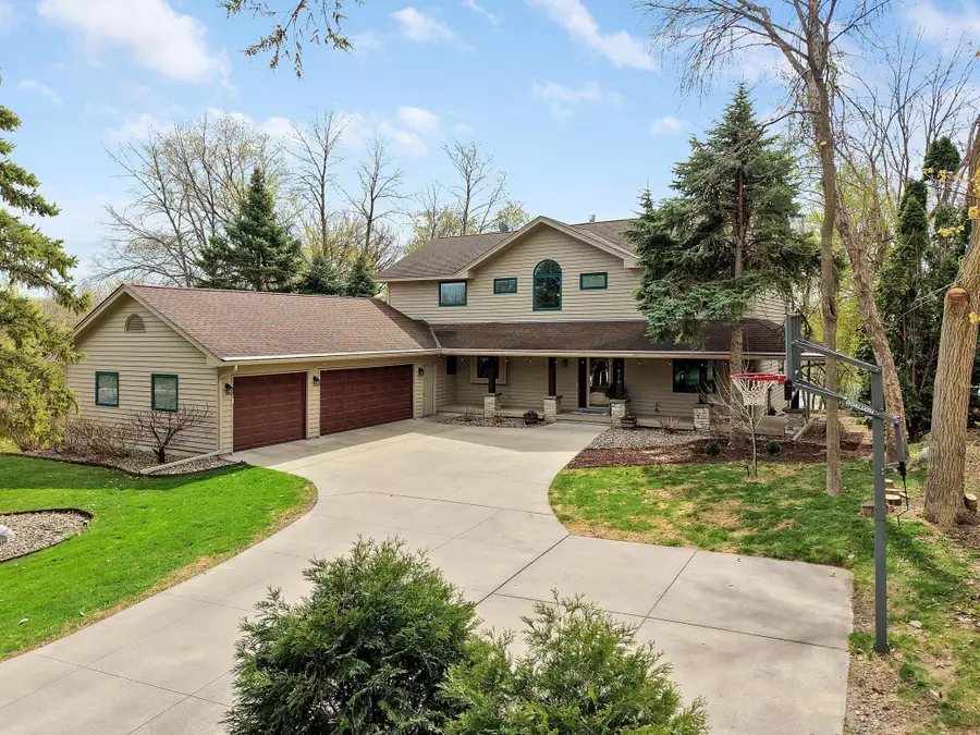 1636 Woodlawn Circle, Waconia, MN 55387 - #3