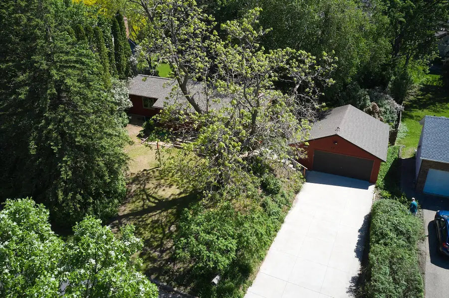 8801 Lakeview Road, Bloomington, MN 55438 - #3