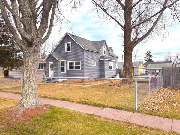 1805 E 8th Street, Superior, WI 54880