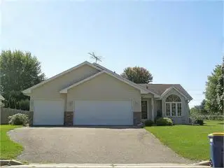 1435 Springwood Lane, Faribault, MN 55021