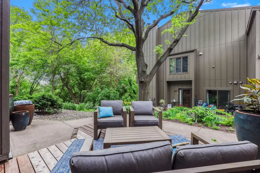 8970 Neill Lake Road, Eden Prairie, MN 55347 - #3