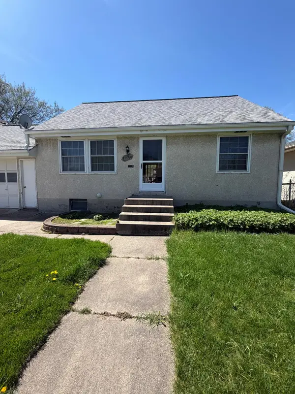 3730 Lincoln Street Ne, Columbia Heights, MN 55421