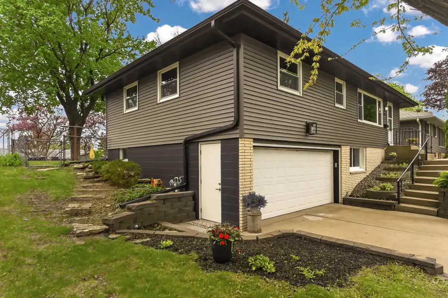 2210 23rd Street Nw, Rochester, MN 55901 - #2