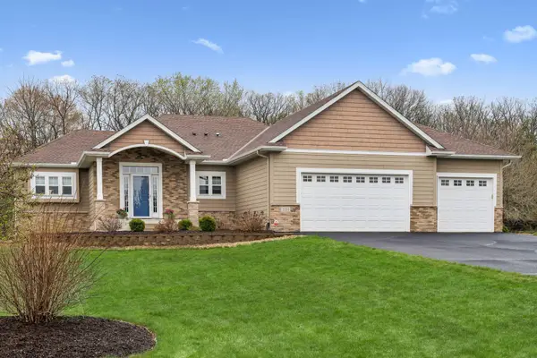 20269 Eidelweiss Street Nw, Cedar, MN 55011