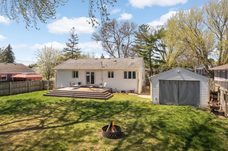 241 9th Avenue Nw, New Brighton, MN 55112 - #3