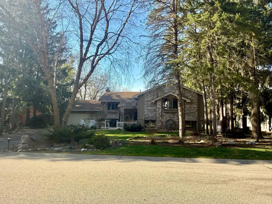 7800 Somerset, Woodbury, MN 55125 - #2