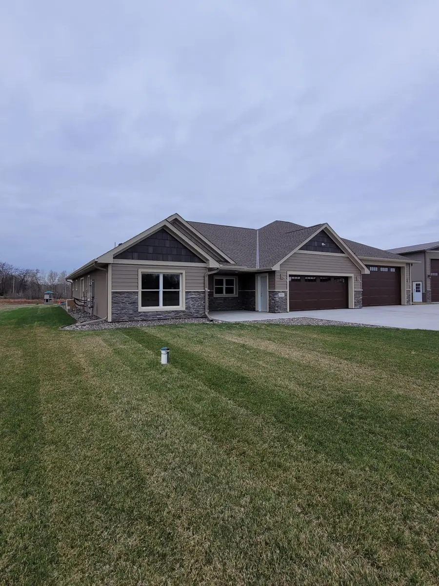 19552 Butternut Street Nw, Oak Grove, MN 55011 - #2