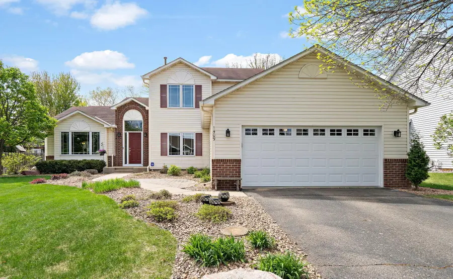 1409 Earle Way, Burnsville, MN 55306 - #2