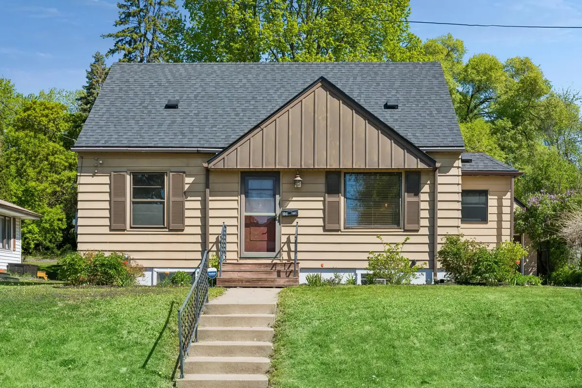1041 36th Avenue Ne, Minneapolis, MN 55418 - #1