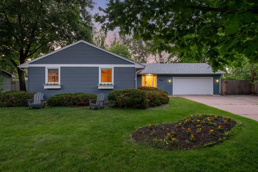4704 W 70th Street, Edina, MN 55435 - #2