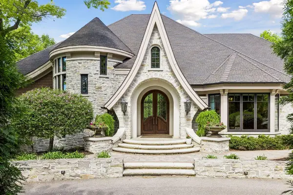 18083 Bearpath Trail, Eden Prairie, MN 55347
