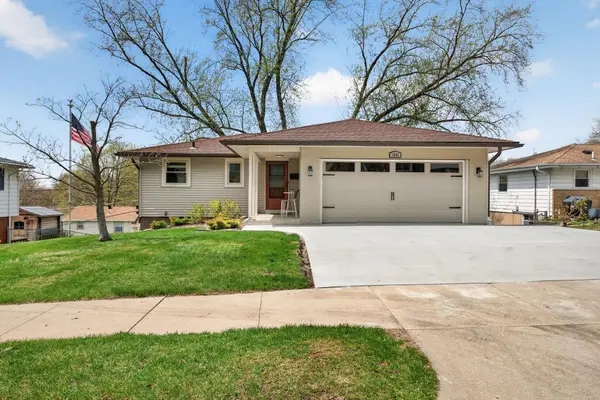 1561 11th Avenue Ne, Rochester, MN 55906