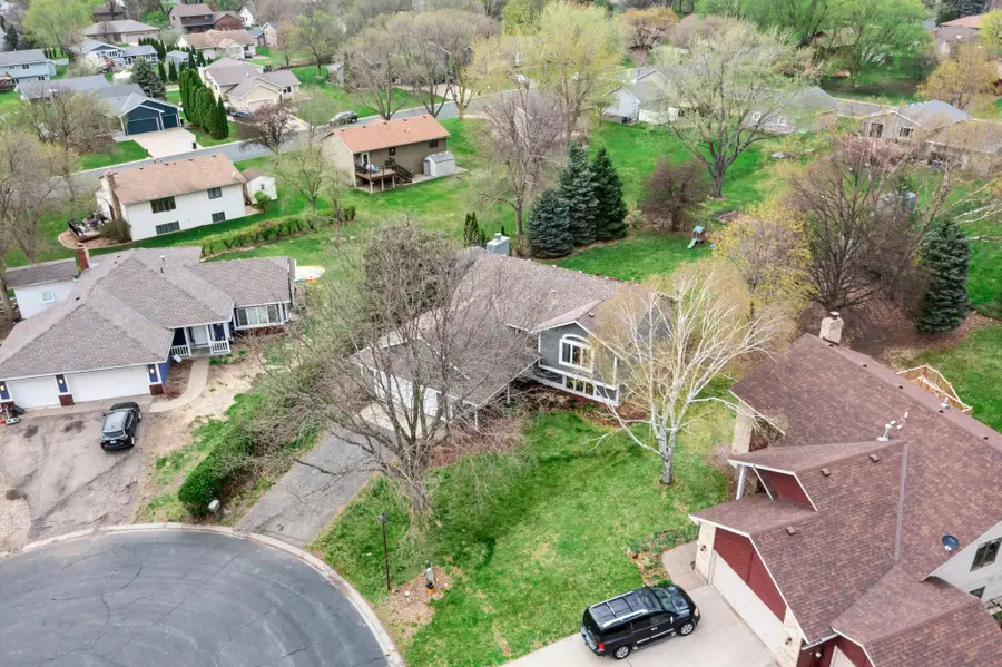 1107 Prairie Court S, Shakopee, MN 55379 - #2