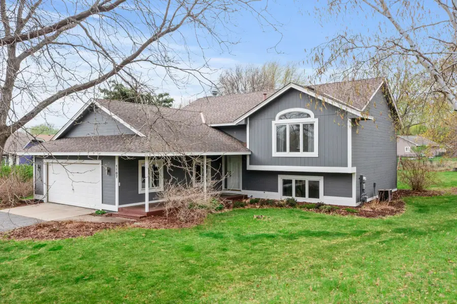 1107 Prairie Court S, Shakopee, MN 55379 - #3