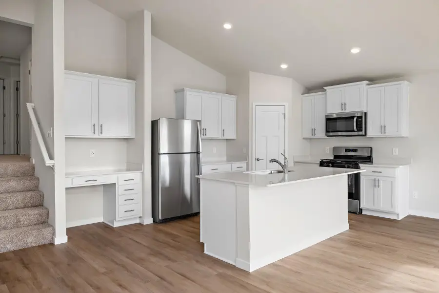 929 Spruce Street N, Cambridge, MN 55008 - #3