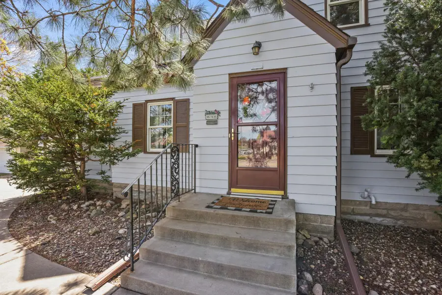848 Larpenteur Avenue W, Saint Paul, MN 55113 - #2