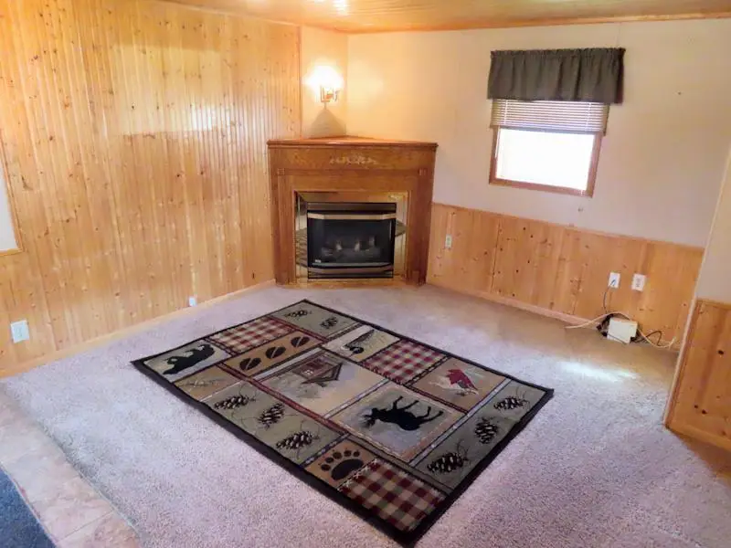 911 Hamilton Avenue Ne, Red Lake Falls, MN 56750 - #2