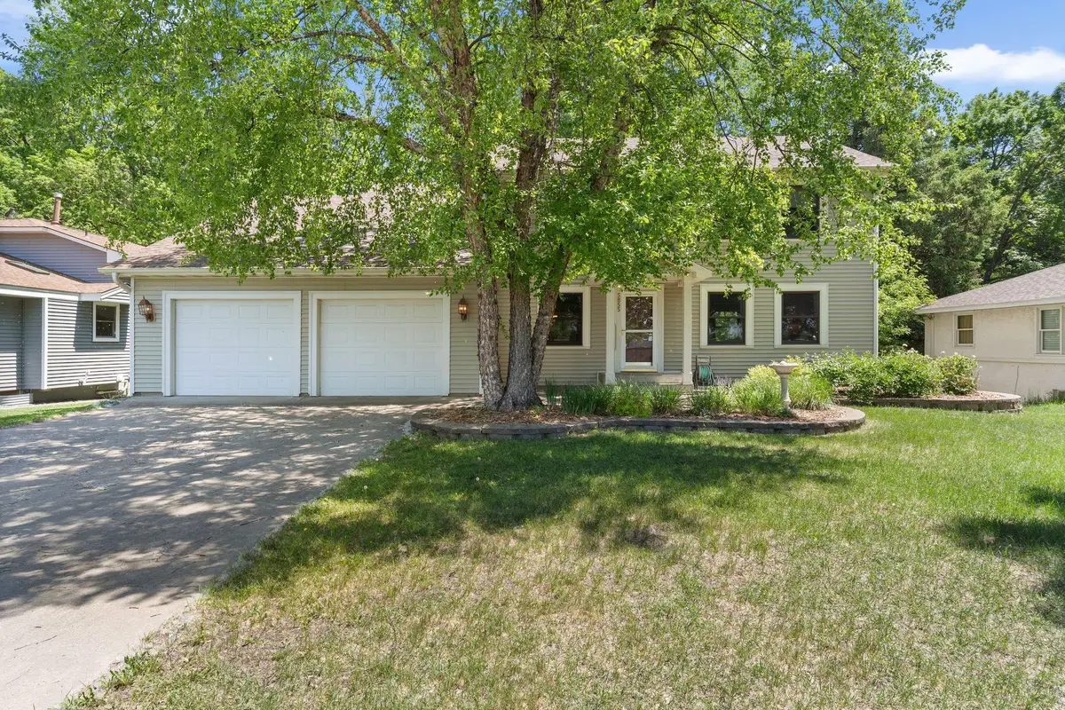 5855 Arthur Street Ne, Fridley, MN 55432 - #1