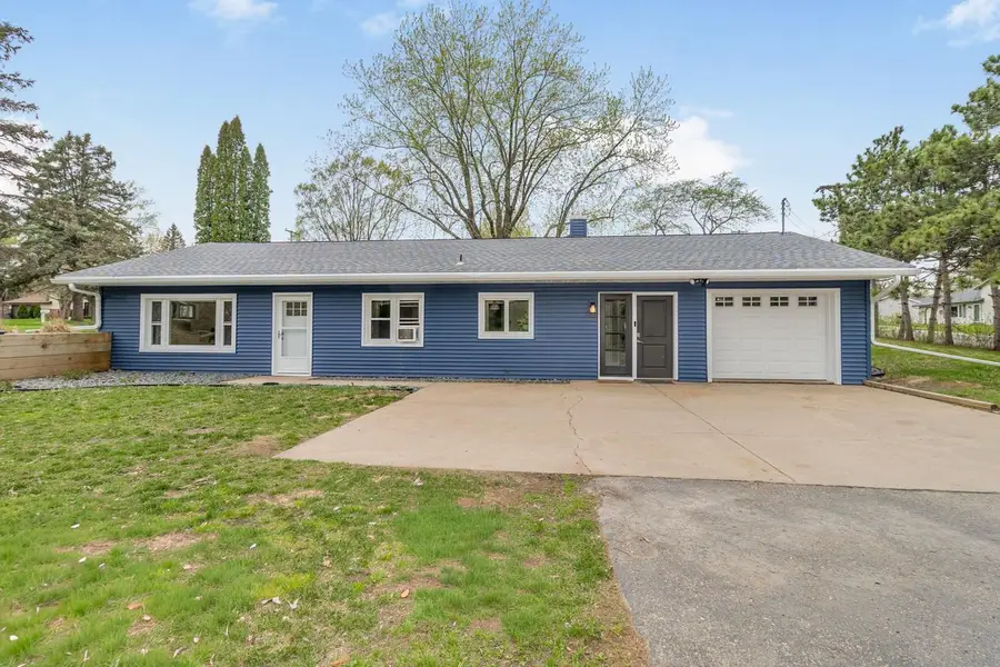 951 Washington Street, Prescott, WI 54021 - #2