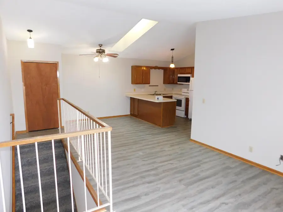 778 Parkside Drive #778H, Vadnais Heights, MN 55127 - #3