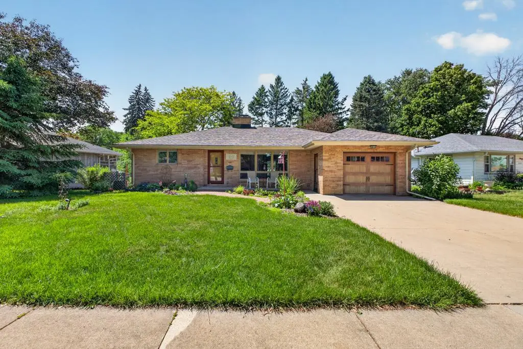 2329 16th Avenue Nw, Rochester, MN 55901 - #1