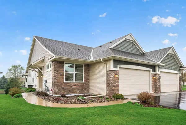 10727 Kingsfield Lane, Woodbury, MN 55129