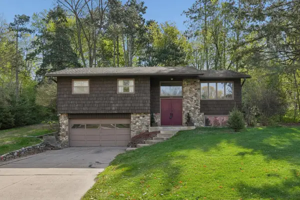 2891 Legion Avenue N, Lake Elmo, MN 55042