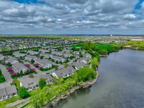 16807 Edinburg Way, Lakeville, MN 55024