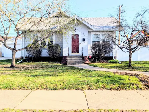 1105 California Avenue W, Saint Paul, MN 55108