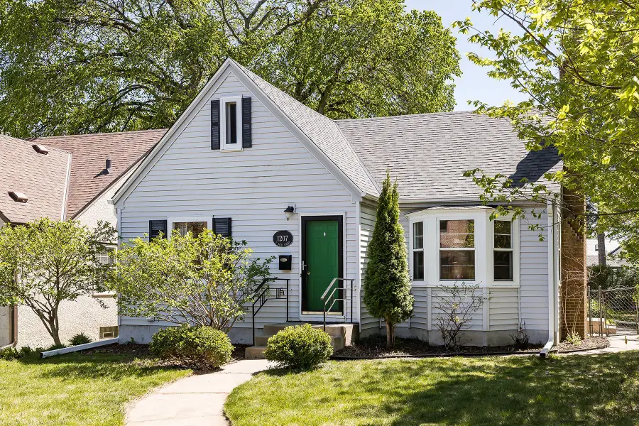 1207 E 54th Street, Minneapolis, MN 55417 - #2