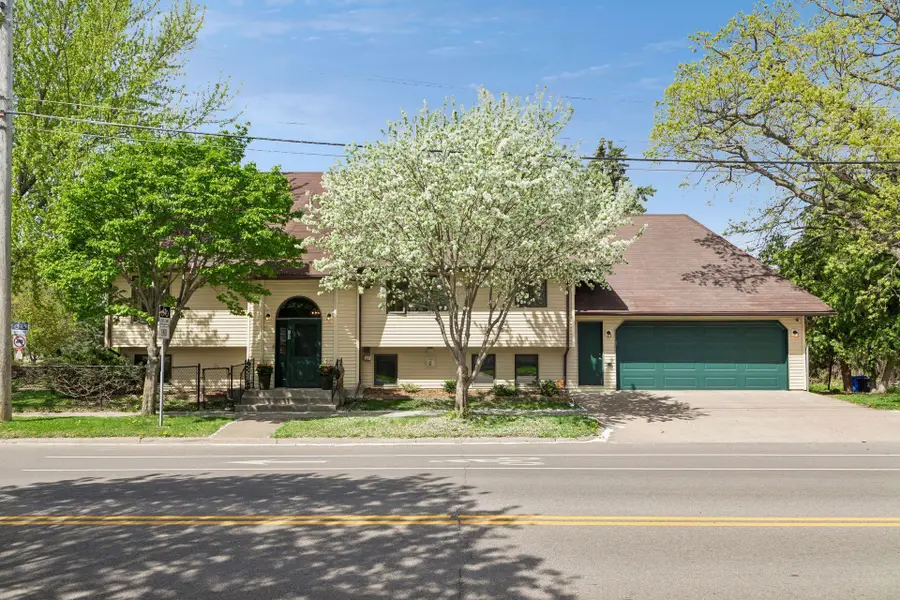 707 Hamline Avenue S, Saint Paul, MN 55116 - #3
