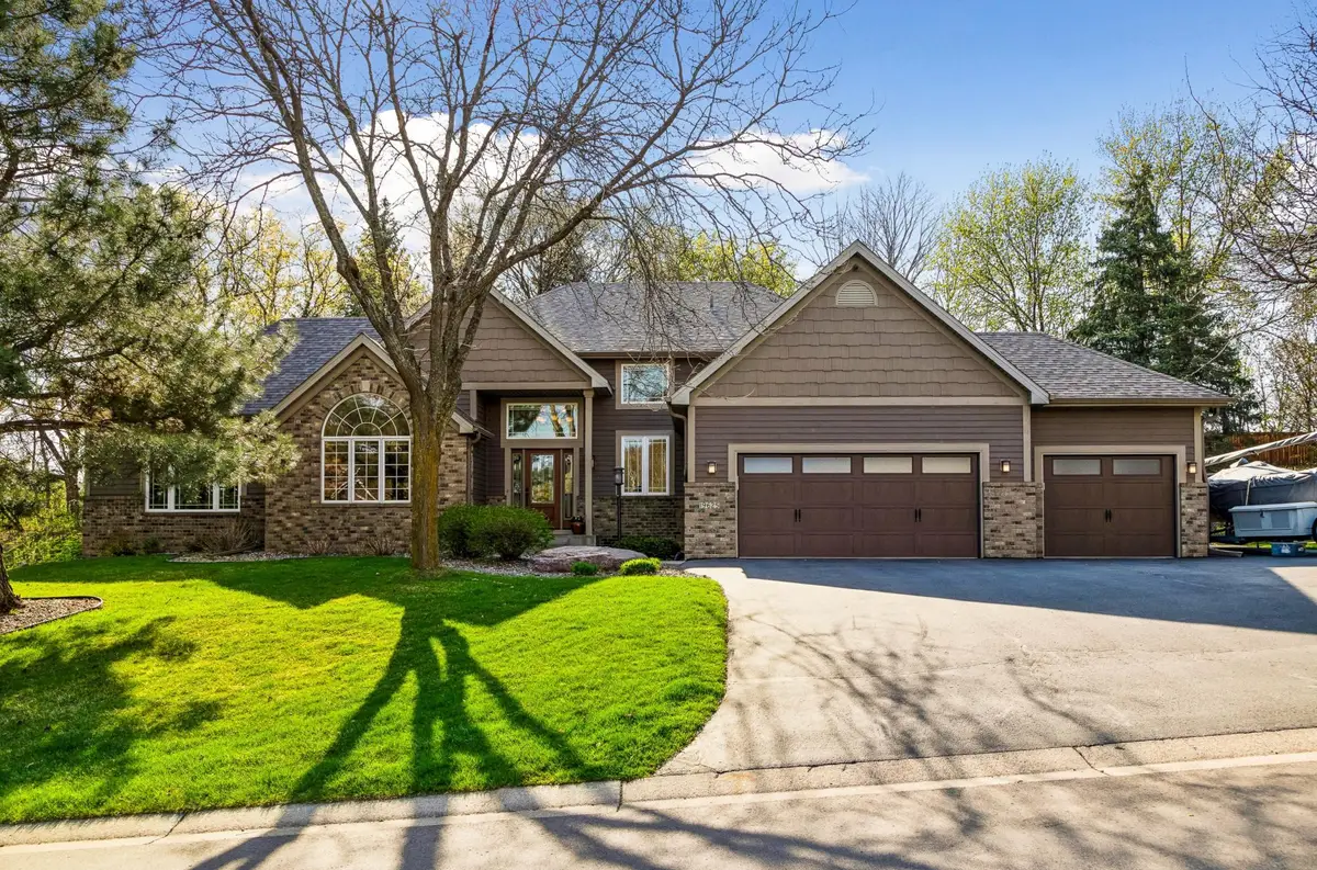 19625 Ireland Way, Lakeville, MN 55044 - #1