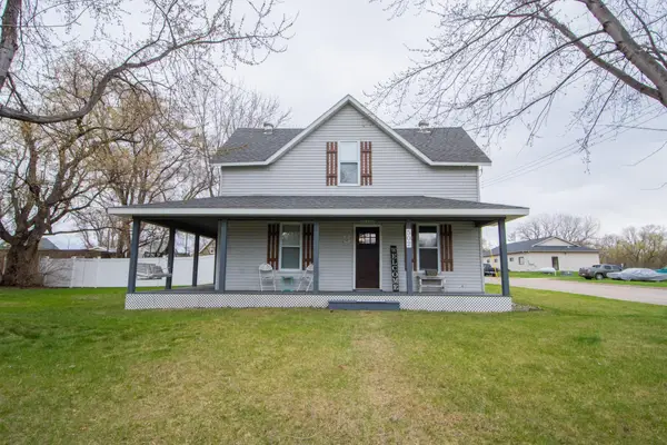 502 2 Street Nw, Barnesville, MN 56514