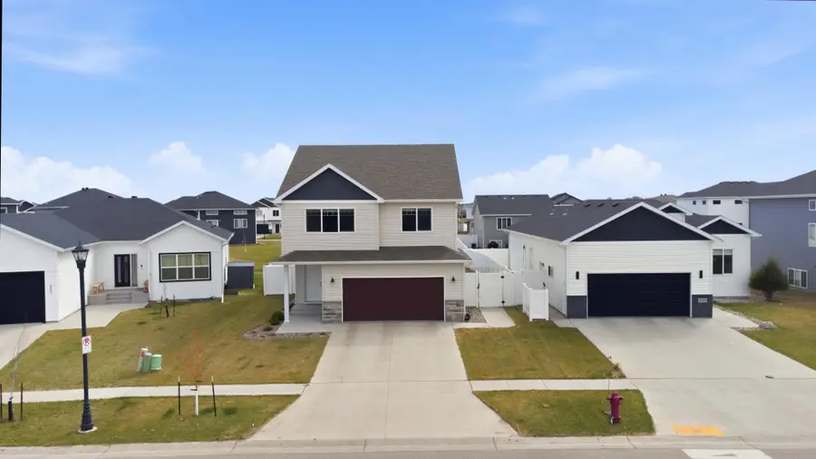 5505 11th Street W, West Fargo, ND 58078 - #2