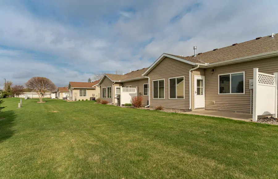 645 Ashley Lane, Owatonna, MN 55060 - #2