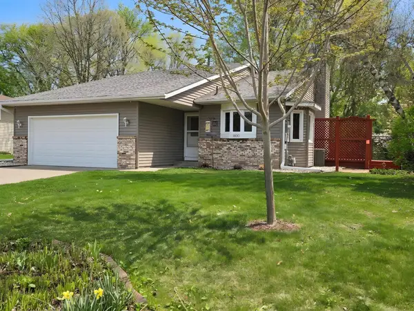 1830 Walnut Lane, Eagan, MN 55122