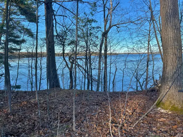 10358 N White Bear Avenue, Hayward, WI 54843