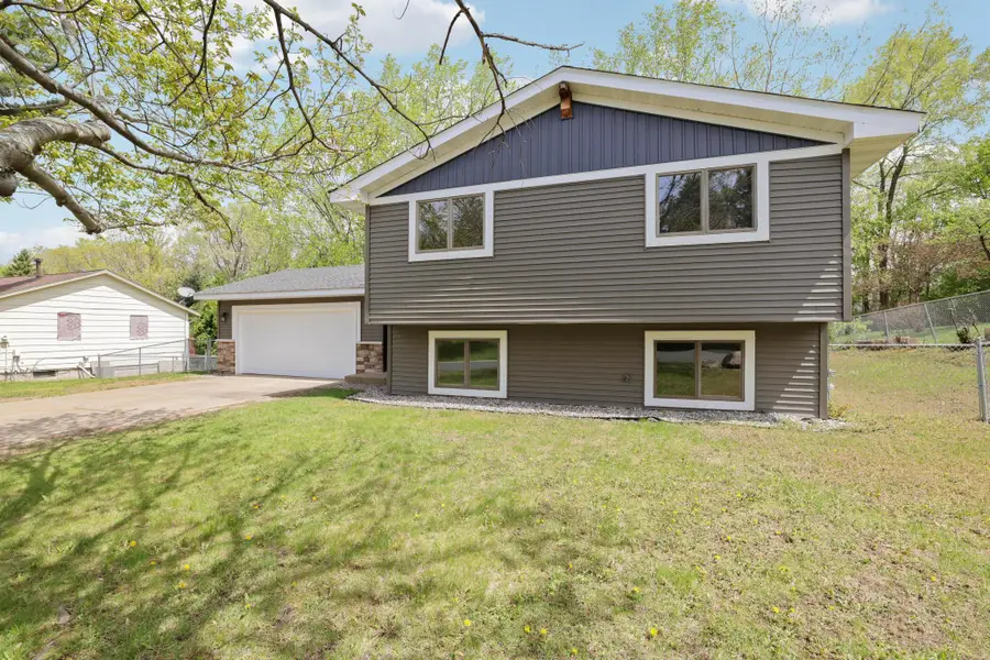 8128 Dawn Avenue, Inver Grove Heights, MN 55076 - #3