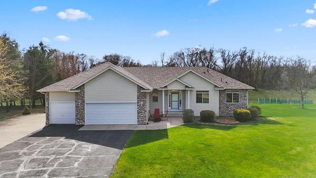 23352 Isanti Street Ne, Bethel, MN 55005 - #1