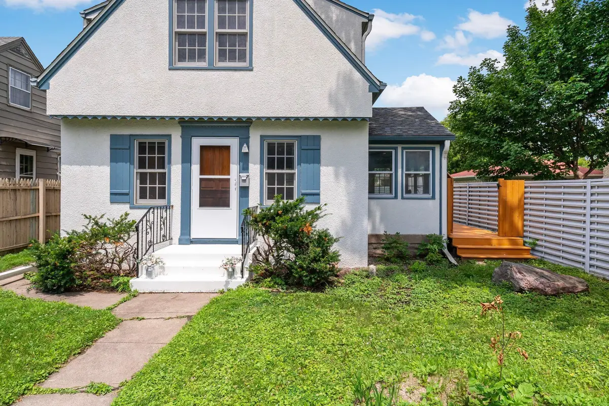 1212 4th Street N, South Saint Paul, MN 55075 - #1