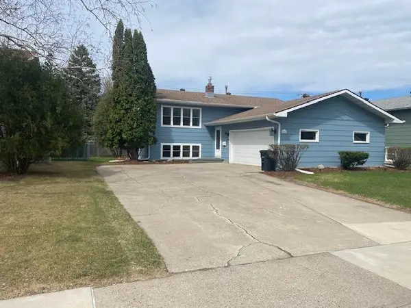 1413 21st Street S, Fargo, ND 58103