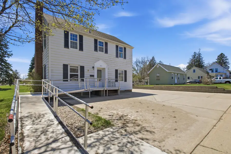405 Willmar Avenue Sw, Willmar, MN 56201 - #2